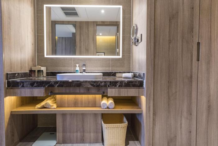 atour hotel tianma weifang