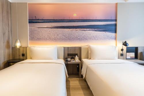 atour hotel tianma weifang