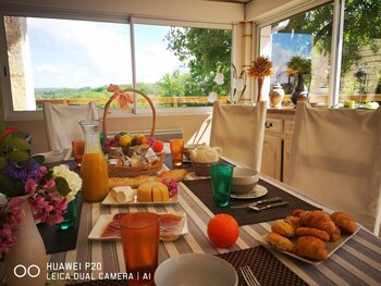 castelnau de montmiral