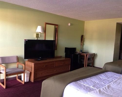 royal inn and suites