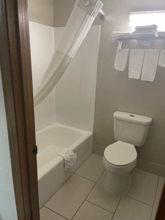 Royal Inn & Suites,Mountain Grove>>Cabool,2 star