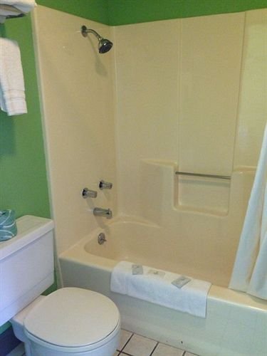 Royal Inn & Suites,Mountain Grove>>Cabool,2 star