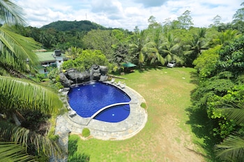thevni holiday resort