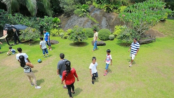 thevni holiday resort