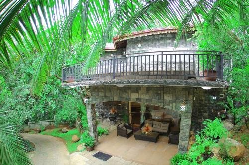 thevni holiday resort