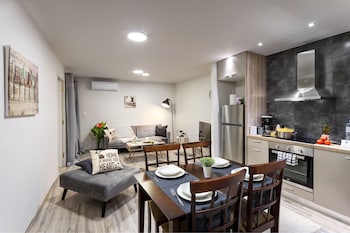 supreme luxury suites by athens stay