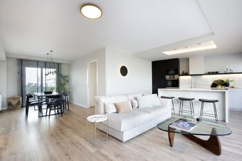 supreme luxury suites by athens stay