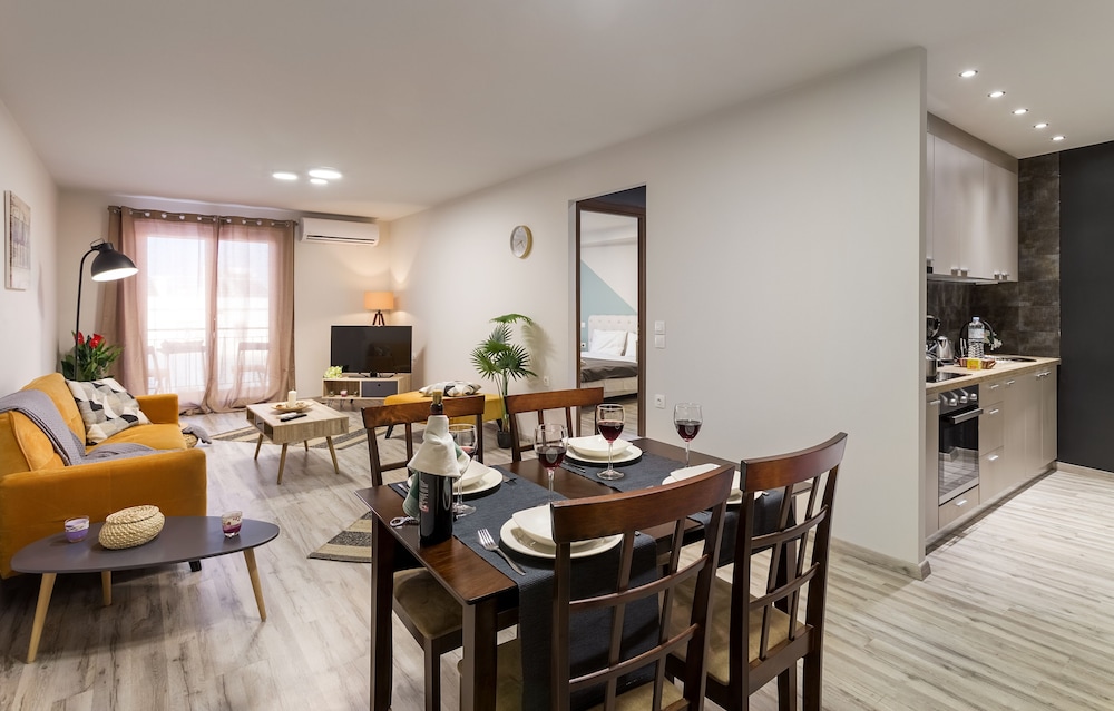 supreme luxury suites by athens stay