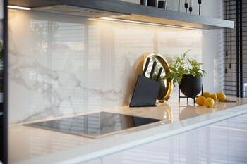 supreme luxury suites by athens stay