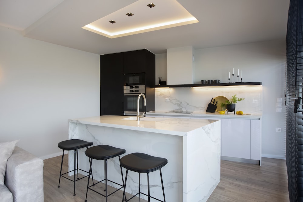 supreme luxury suites by athens stay