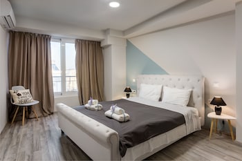 supreme luxury suites by athens stay