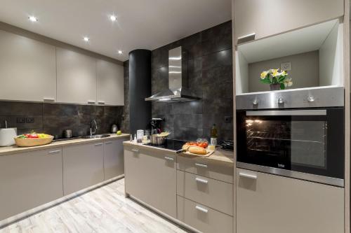 supreme luxury suites by athens stay