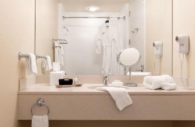 the charles f knight center