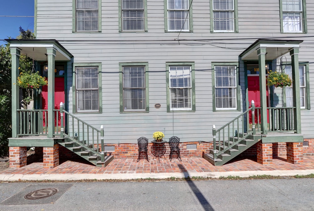 gallery stays spartina