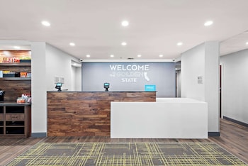 hampton inn by hilton los angeles airport