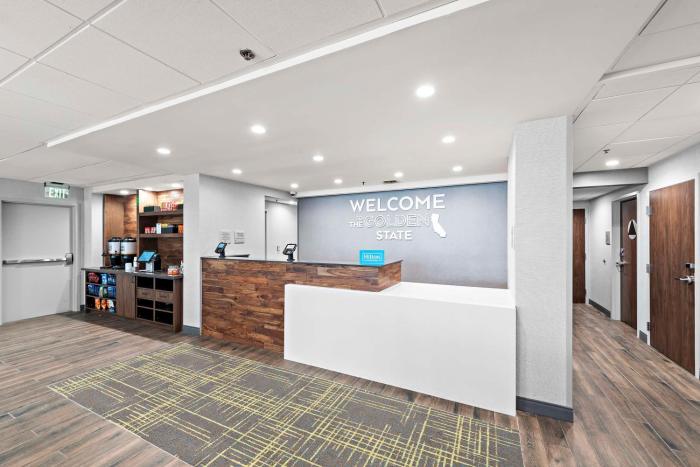 hampton inn by hilton los angeles airport