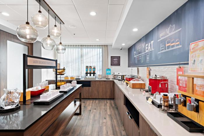 hampton inn by hilton los angeles airport