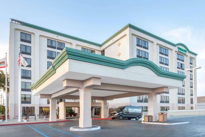hampton inn by hilton los angeles airport
