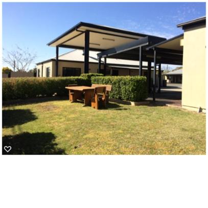 injune motor inn