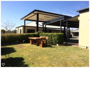 injune motor inn