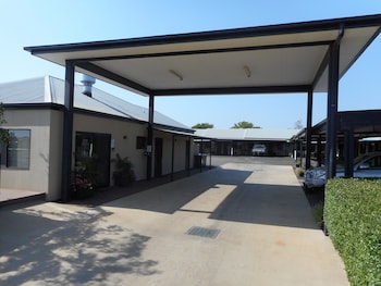 injune motor inn