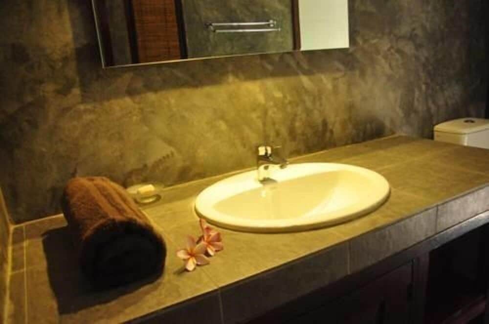 unawatuna royal lotus villa