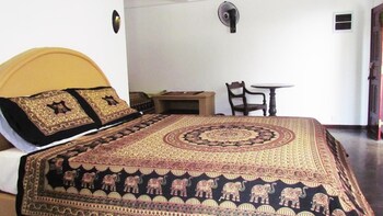 unawatuna royal lotus villa