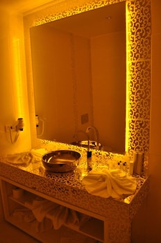 bab i zer konaklama ve restoran