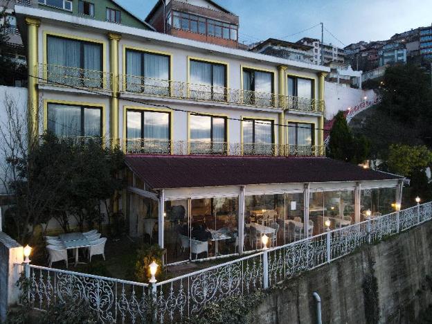 bab i zer konaklama ve restoran