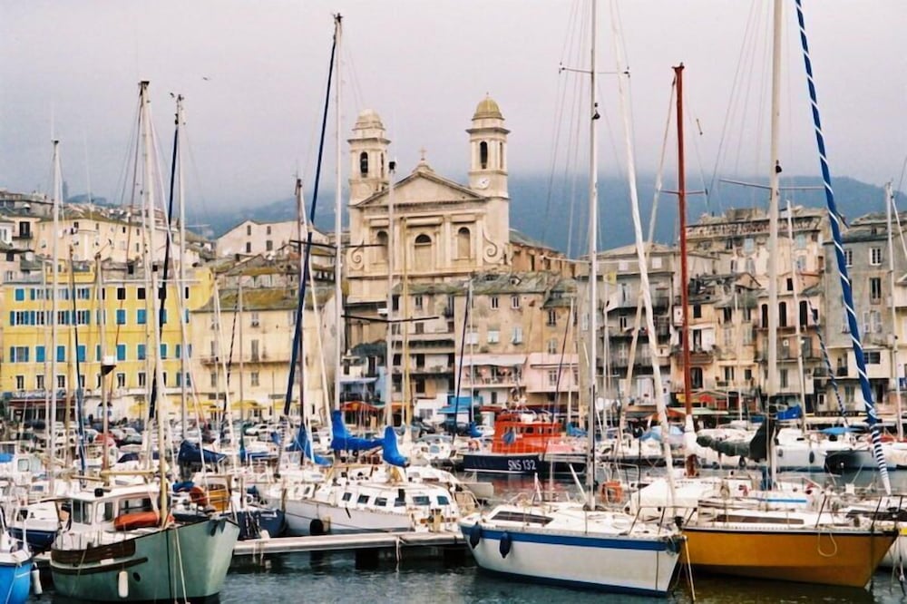 bastia room