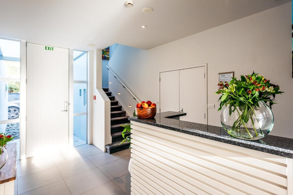 waiheke waterfront lodge