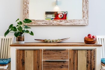 waiheke waterfront lodge