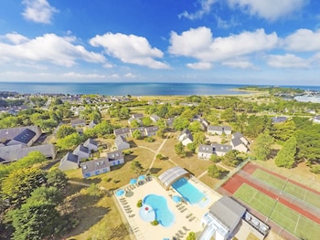 Village Vacances Azureva Kerjouanno,Azureva Kerjouanno,3 star