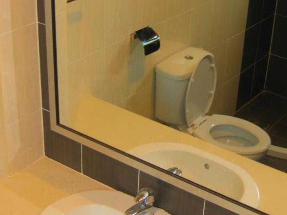 misty apartments iris house resort