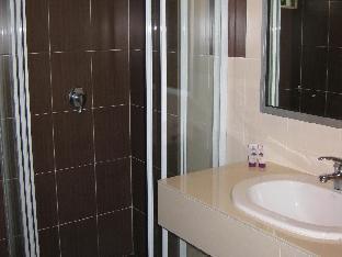 misty apartments iris house resort