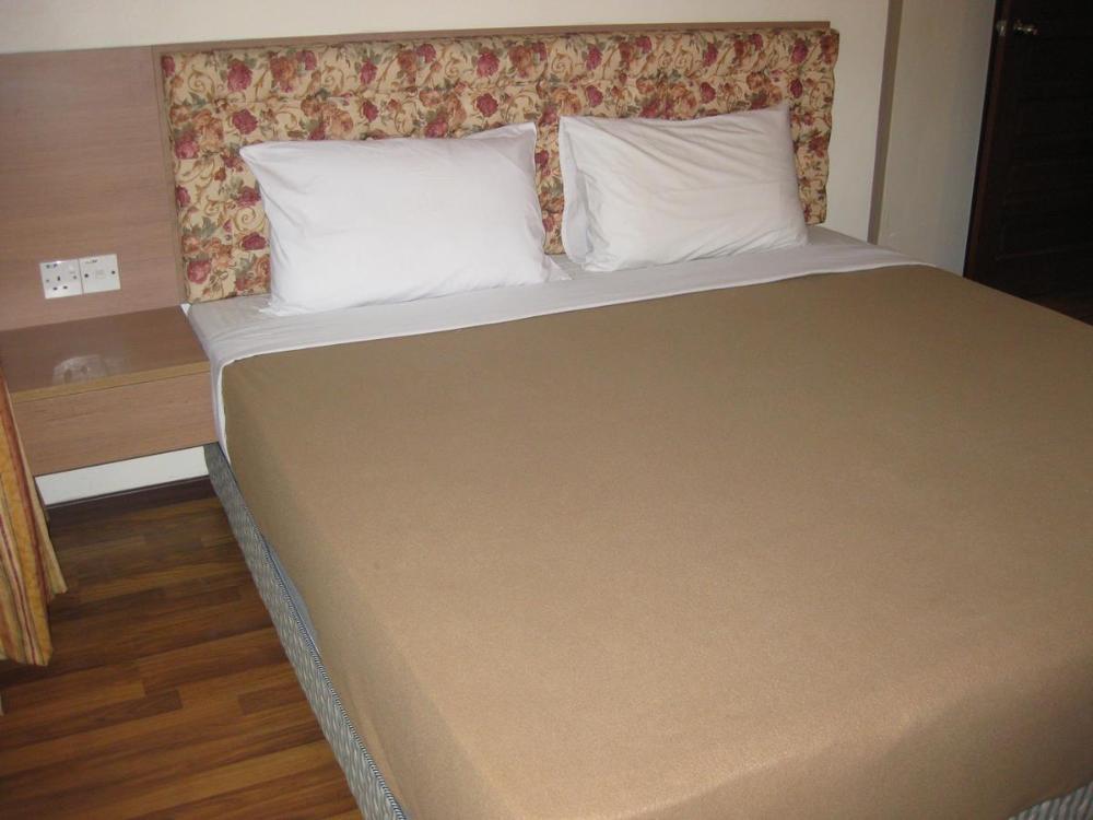 misty apartments iris house resort