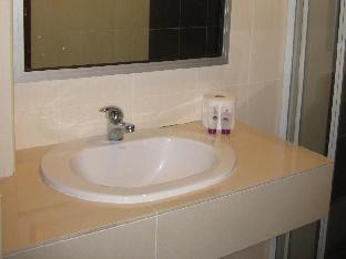 misty apartments iris house resort