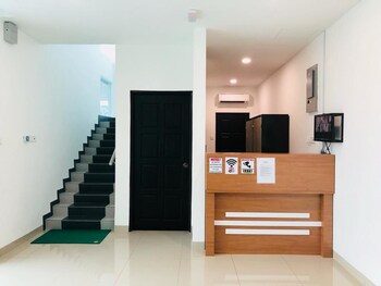 Luna Stay By Yolodge,,2 star