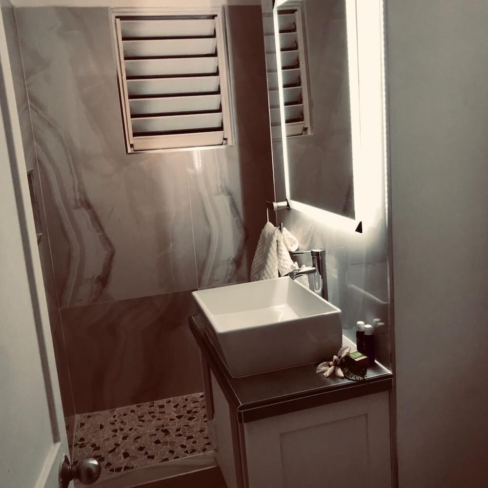 deluxe appartment at point village