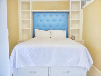 deluxe appartment at point village