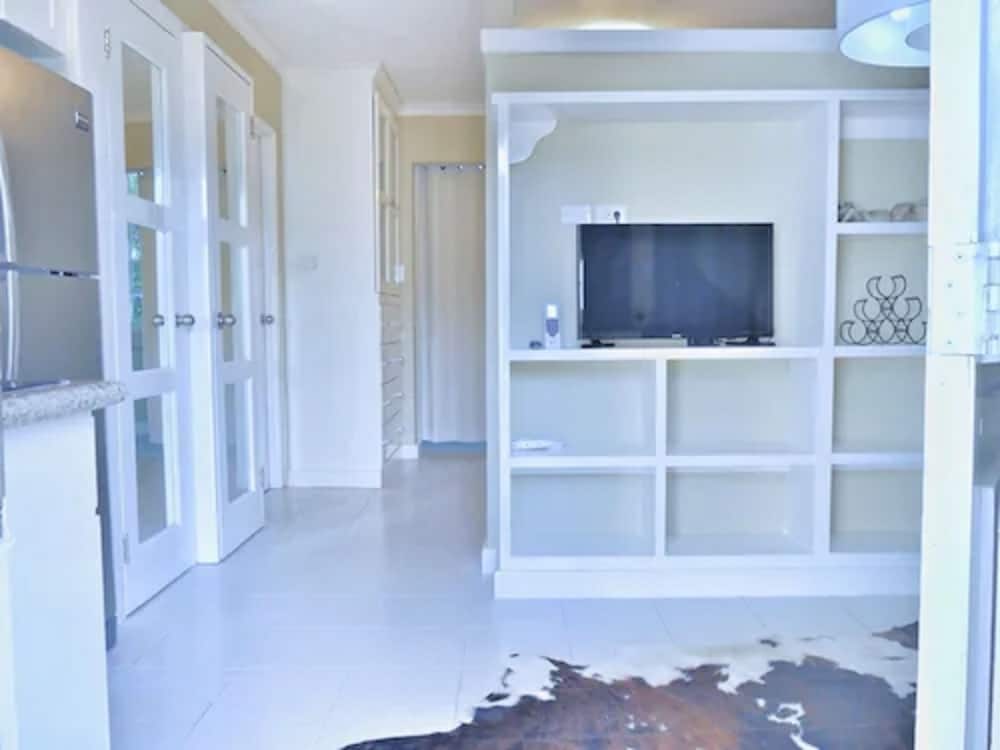 deluxe appartment at point village
