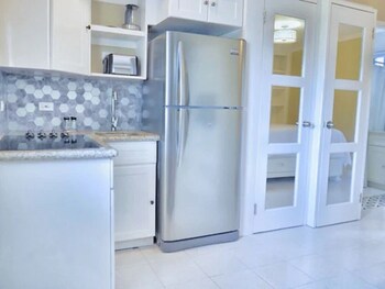Deluxe Appartment At Point Village,,3 star