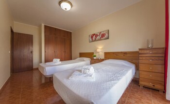 b45 main avenue 2 bed apartment