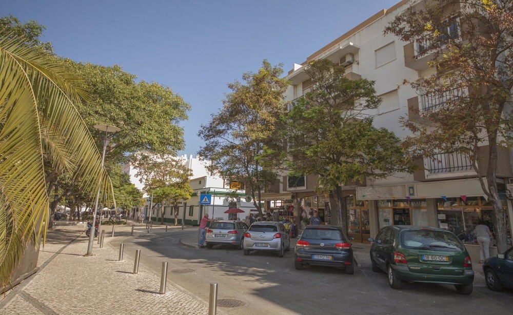 b45 main avenue 2 bed apartment