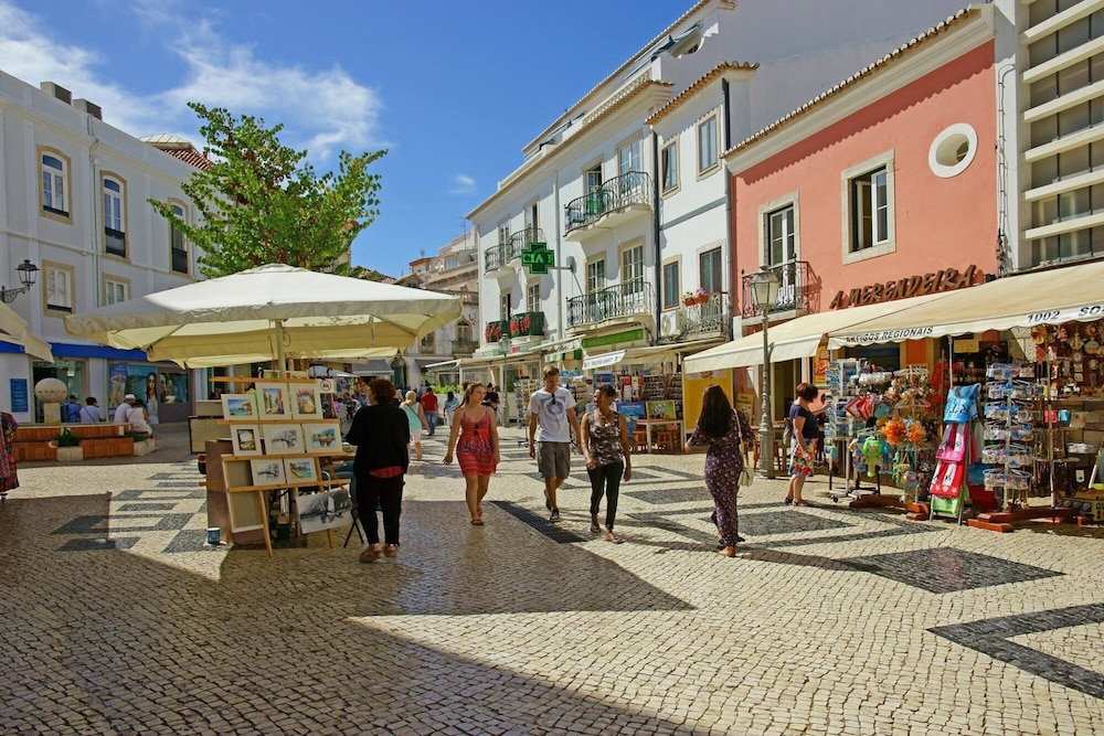 b45 main avenue 2 bed apartment