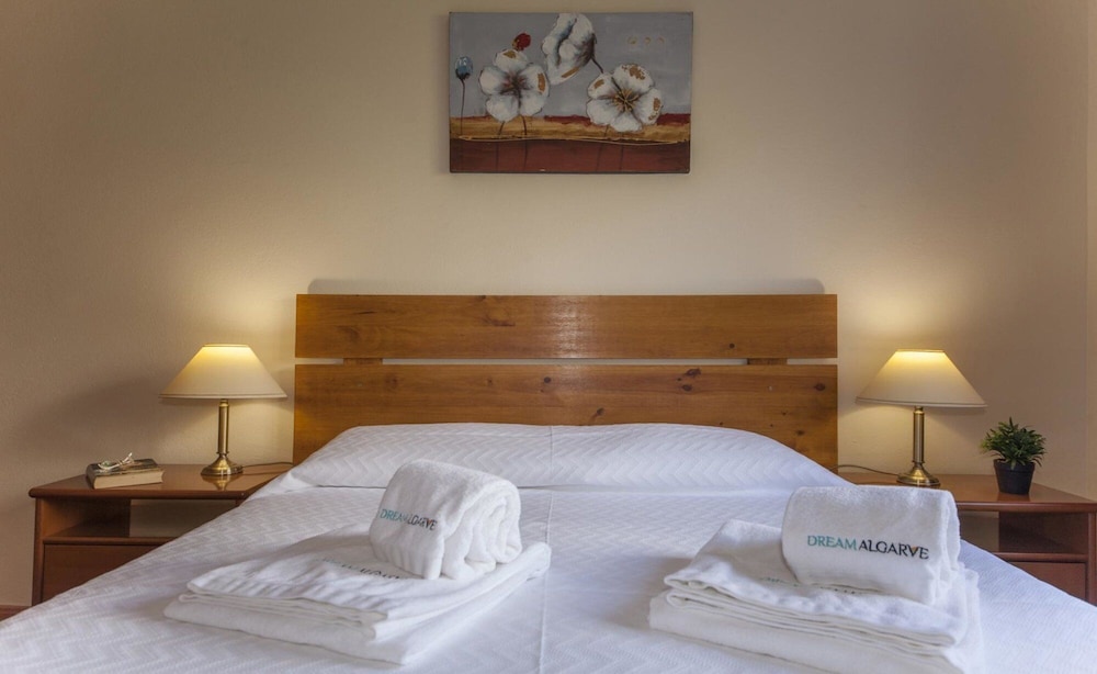 b45 main avenue 2 bed apartment