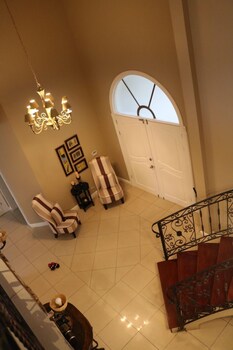 deluxe property in cariari