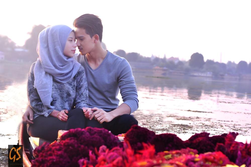 floating heaven group of houseboats