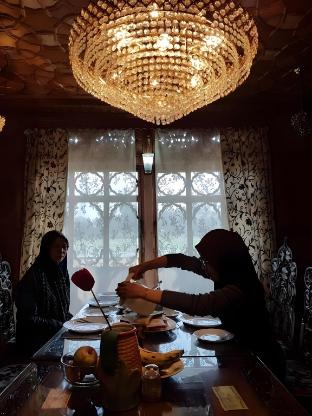 floating heaven group of houseboats