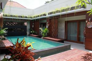 putri homestay